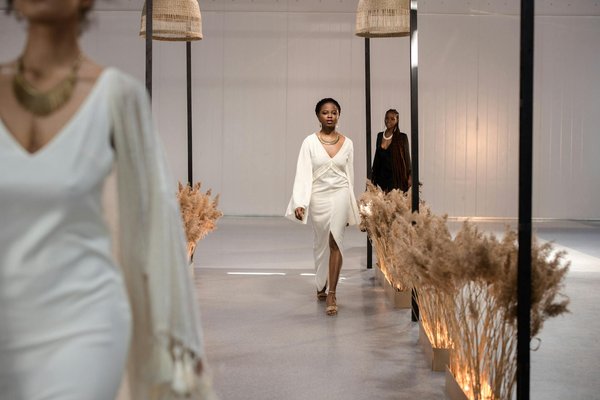 Top uk fashion secrets for women: how to dress impressively for weddings